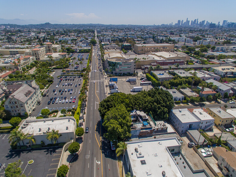 5426-5434 Melrose Ave, Los Angeles, CA for sale - Building Photo - Image 3 of 18