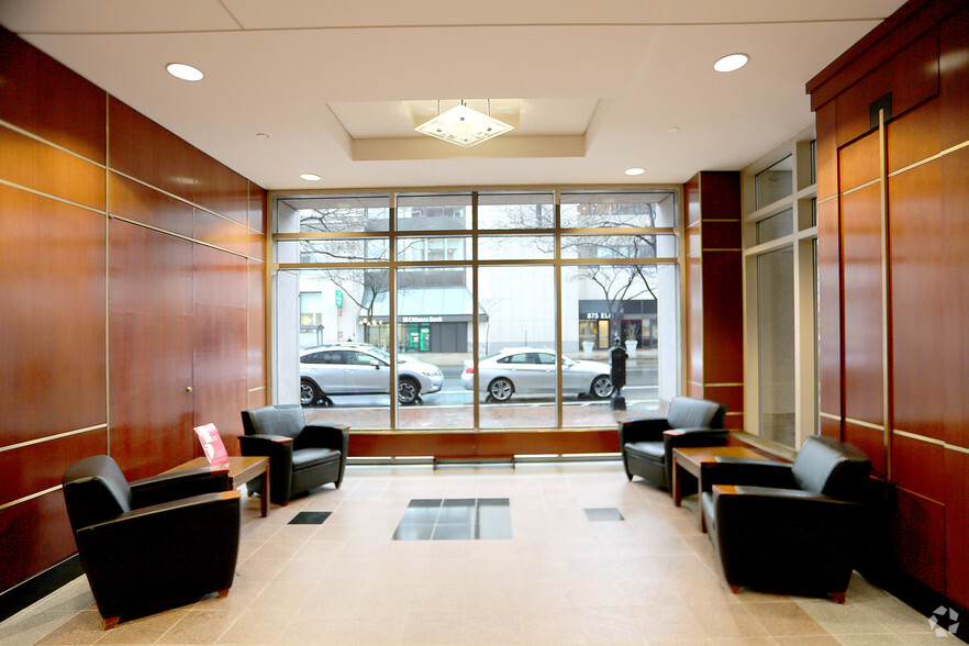 900 Elm St, Manchester, NH for rent - Lobby - Image 3 of 7