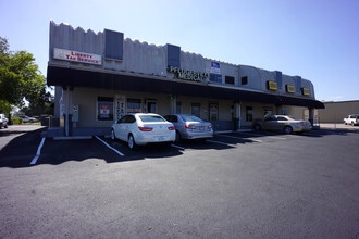 2401 Pecan St, Pflugerville, TX for rent Building Photo- Image 1 of 5