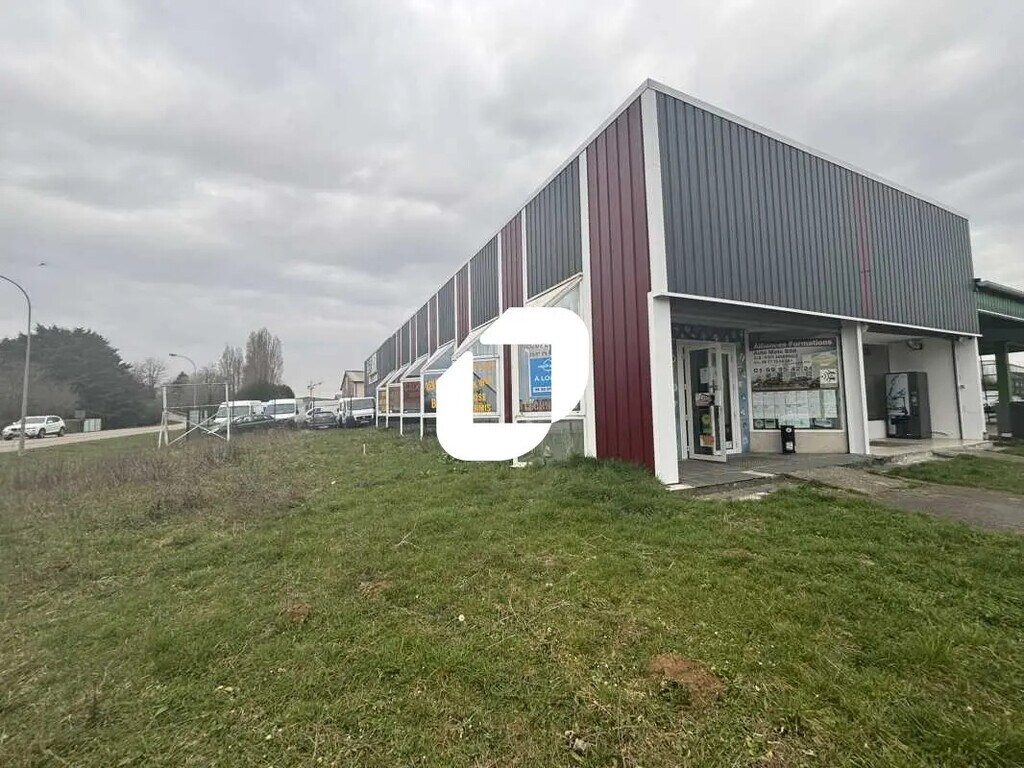 Location Commerce 218 m² - Photo 1