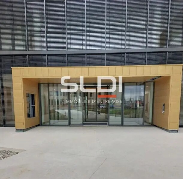 Office in Genas to rent Building Photo- Image 1 of 11