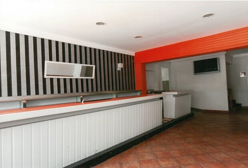 Retail in Campins, Barcelona to rent - Interior Photo - Image 3 of 6