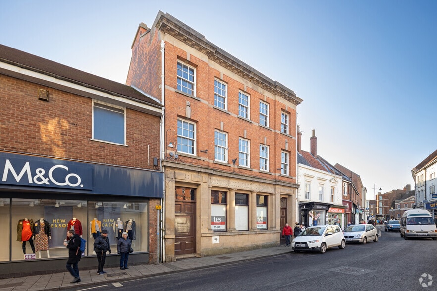 64 Eastgate, Louth, LN11 9PG Retail for Sale UK