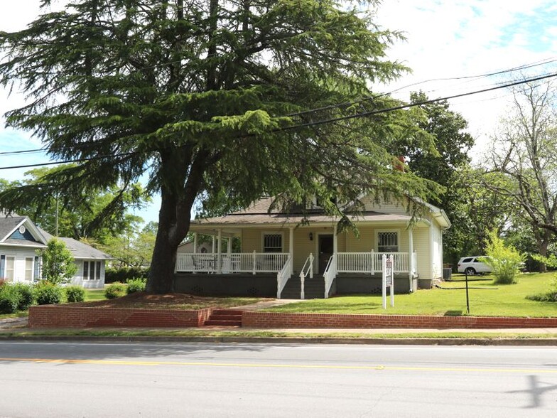 408 N Main St, Greer, SC for sale - Building Photo - Image 1 of 1