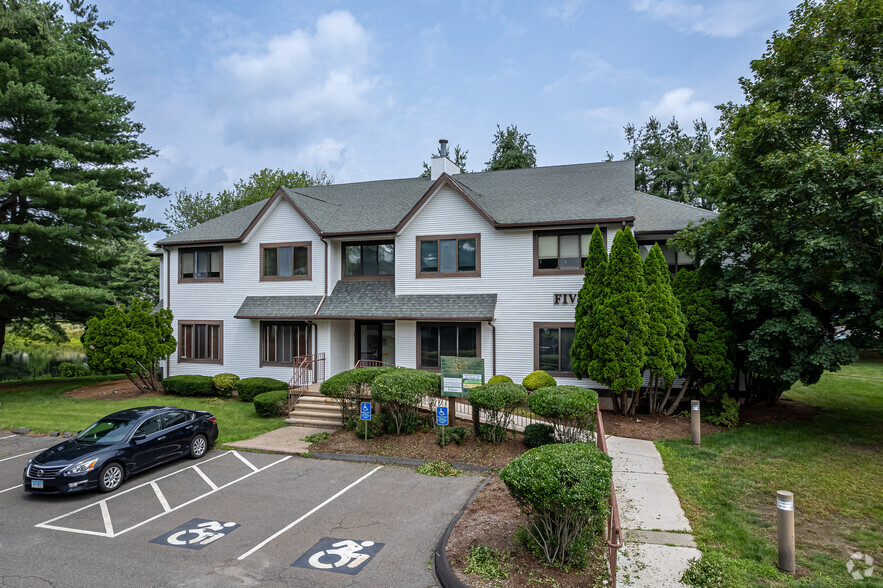 1 Forest Park Dr, Farmington, CT for rent - Building Photo - Image 1 of 5