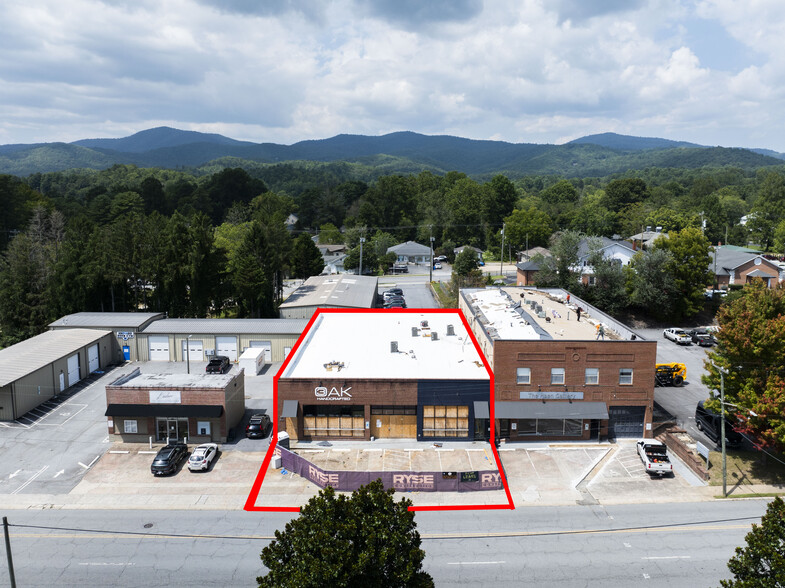 214 S Broad St, Brevard, NC for rent - Primary Photo - Image 1 of 3