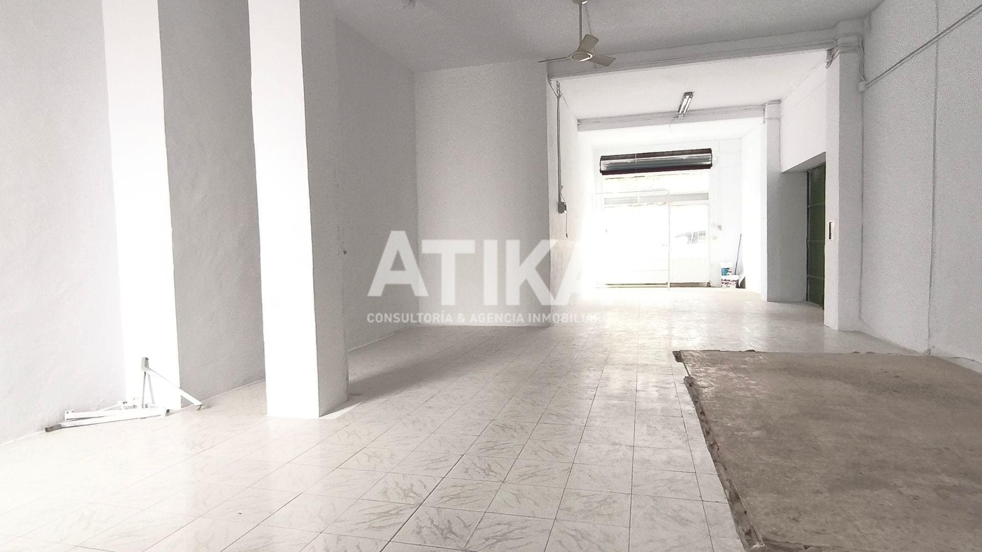 Retail in Albaida for sale Interior Photo- Image 1 of 7