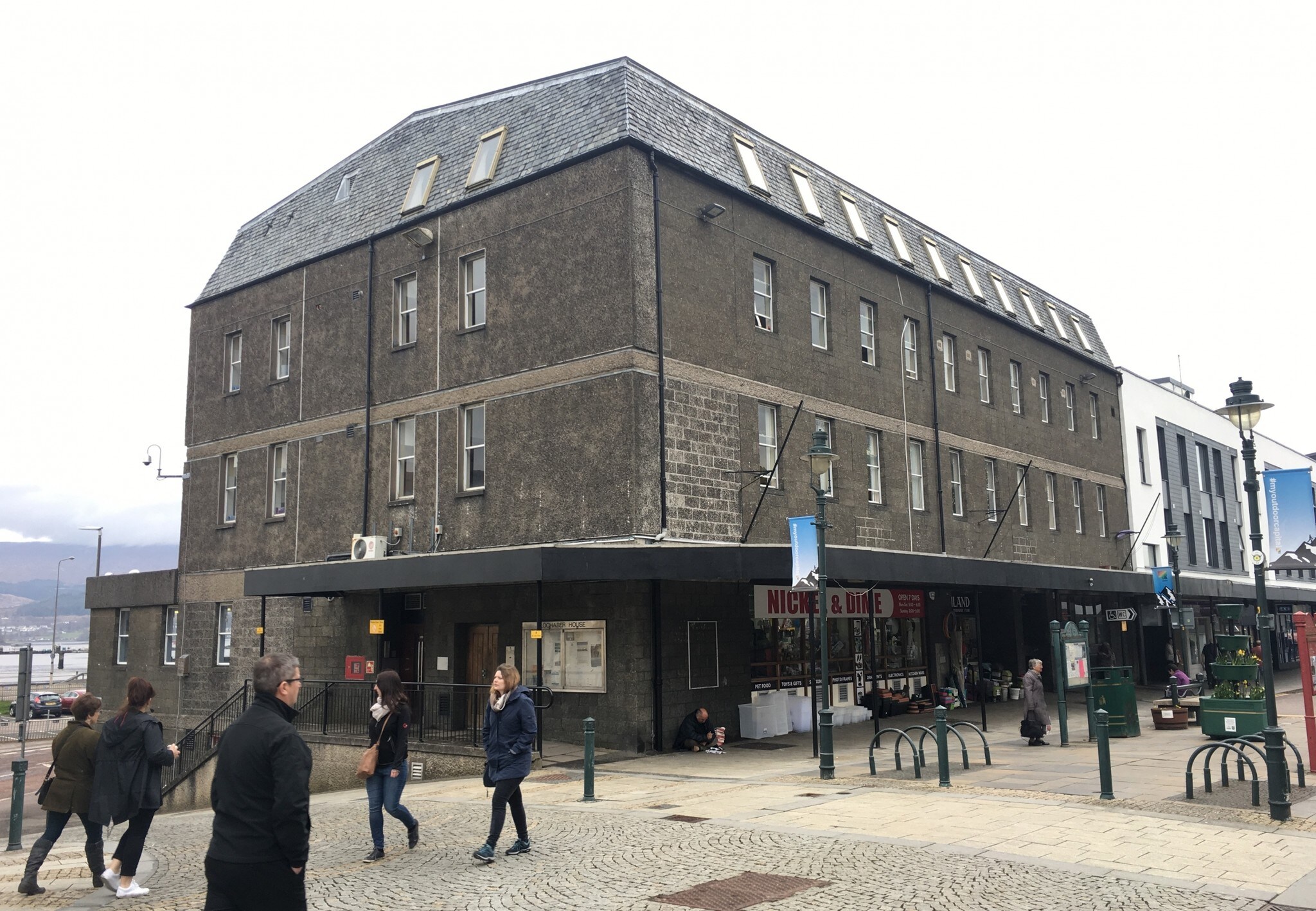 3-6 High St, Fort William for sale Primary Photo- Image 1 of 1