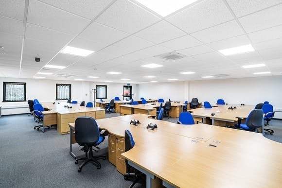 Eldon Way, Crick to rent - Interior Photo - Image 3 of 11