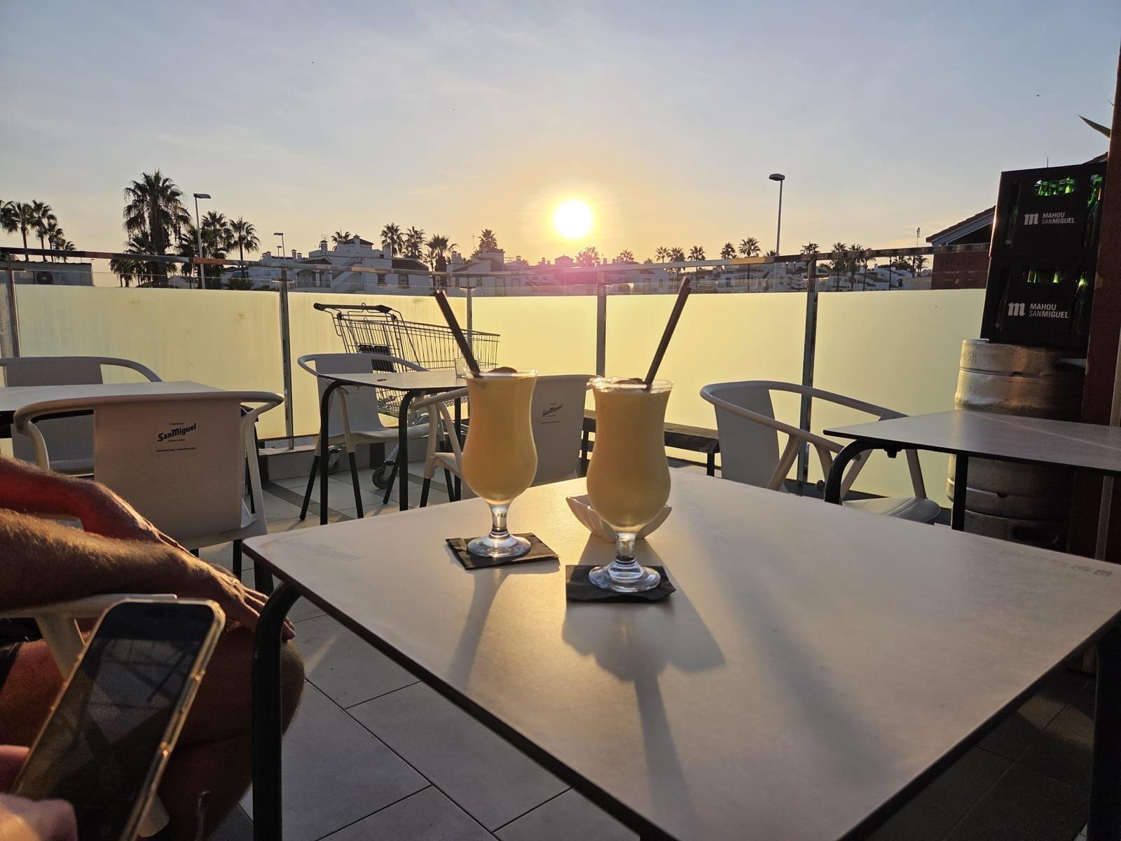 Retail in Orihuela, Alicante to rent Building Photo- Image 1 of 6