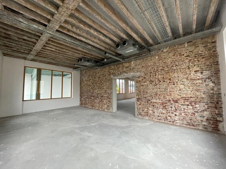 Office in Malakoff to rent - Interior Photo - Image 1 of 4