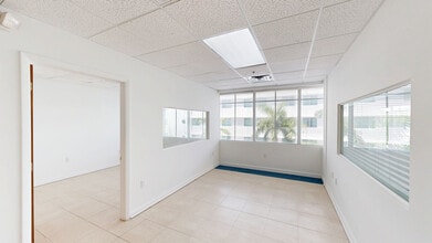 235 Lincoln Rd, Miami Beach, FL to rent Matterport 3D Scan- Image 1 of 11