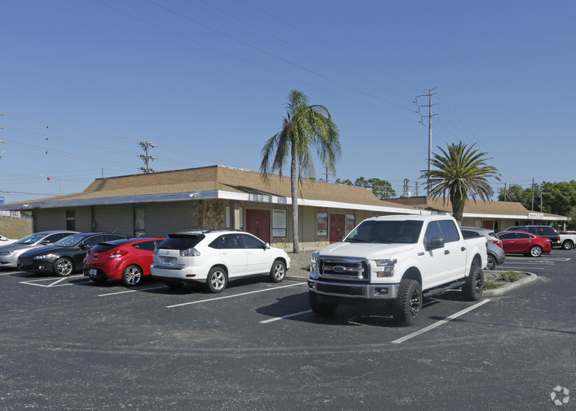 8010-8056 Old County Road 54, New Port Richey, FL for rent - Building Photo - Image 3 of 10