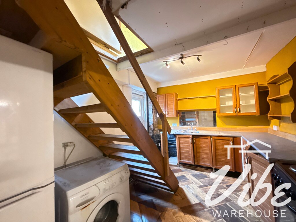294-304 St James Rd, London for sale Interior Photo- Image 1 of 1