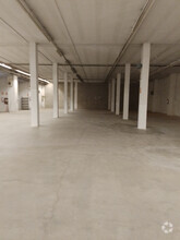 Industrial in Madrid, MAD for rent Interior Photo- Image 1 of 3