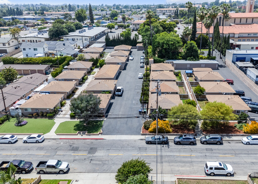 203-247 S Monte Vista St, La Habra, CA for sale - Building Photo - Image 1 of 8