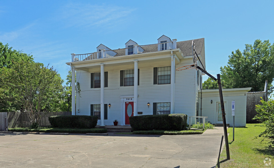 1512 S Texas Ave, Bryan, TX for sale - Building Photo - Image 1 of 1