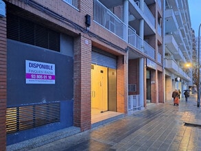 Retail in Igualada, Barcelona to rent Interior Photo- Image 1 of 8
