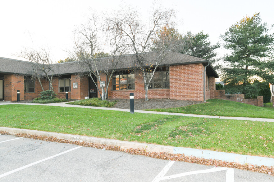 2201 Ridgewood Rd, Wyomissing, PA for sale - Building Photo - Image 1 of 1