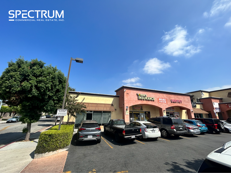 2701 E Gage Ave, Huntington Park, CA for rent - Building Photo - Image 1 of 6