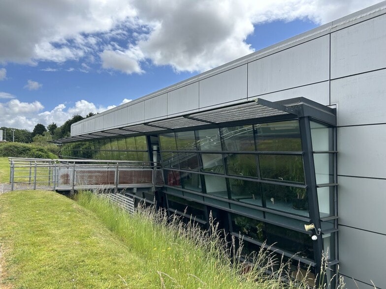 3 Bush Park, Plymouth for sale - Building Photo - Image 2 of 12