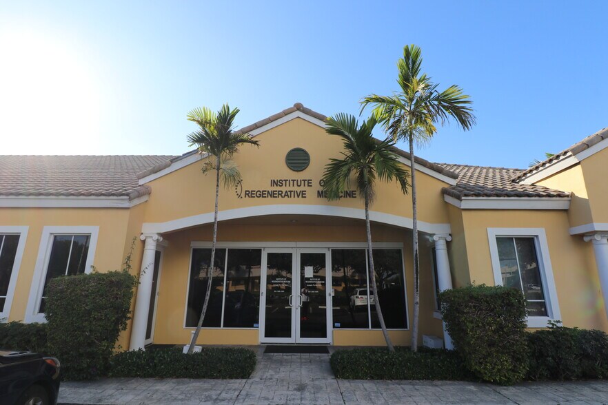 200 Glades Rd, Boca Raton 33432 UK