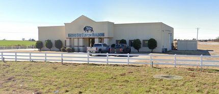 1200 W Interstate Dr, Norman, OK for rent Building Photo- Image 1 of 4