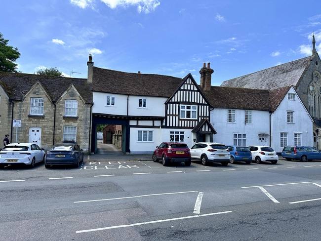 More details for 34 Upper High St, Thame - Office to Rent