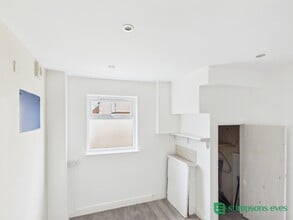 50 Lennon Dr, Milton Keynes to rent Interior Photo- Image 2 of 4