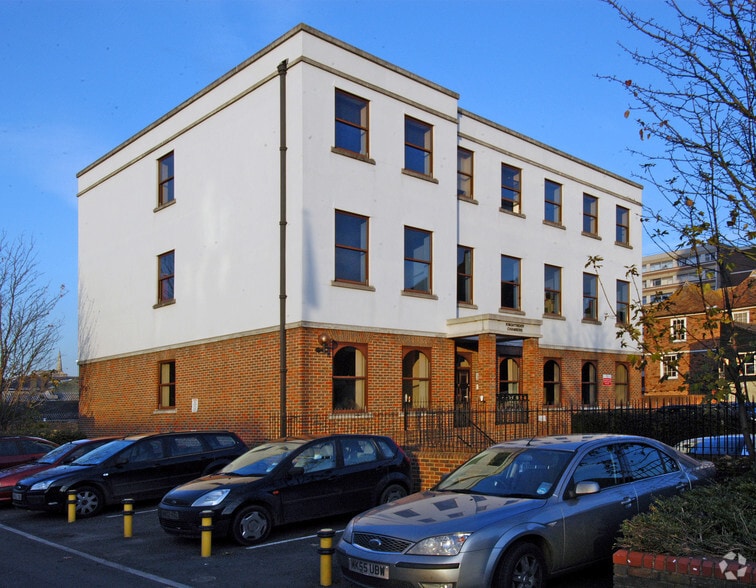 12 Knightrider St, Maidstone to rent - Building Photo - Image 2 of 2