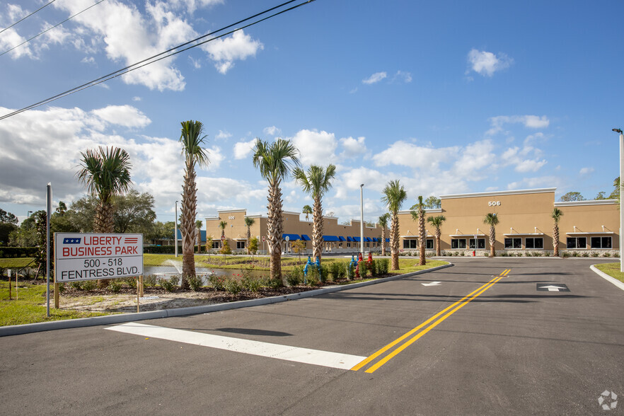 500 Fentress Blvd, Daytona Beach, FL for rent - Building Photo - Image 1 of 19