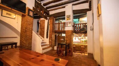 Retail in Cuenca, Cuenca to rent Interior Photo- Image 2 of 24