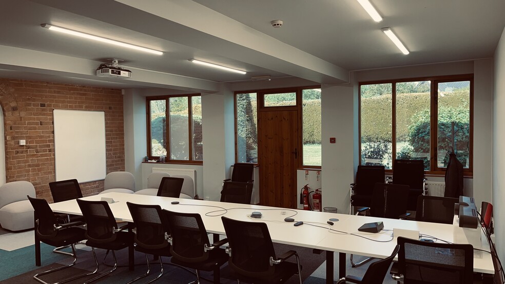 Banbury Rd, Lighthorne to rent - Building Photo - Image 3 of 25