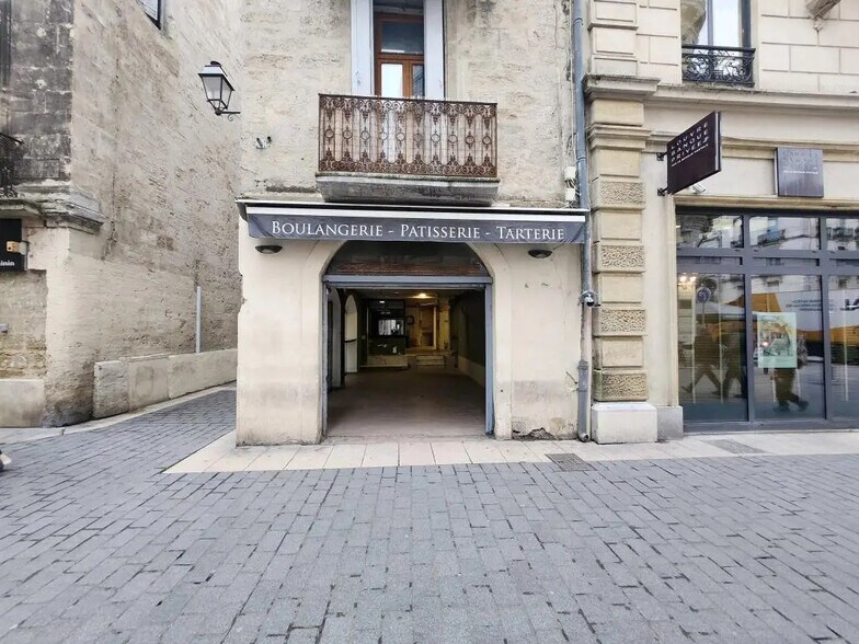 Retail in Montpellier to rent - Building Photo - Image 2 of 13