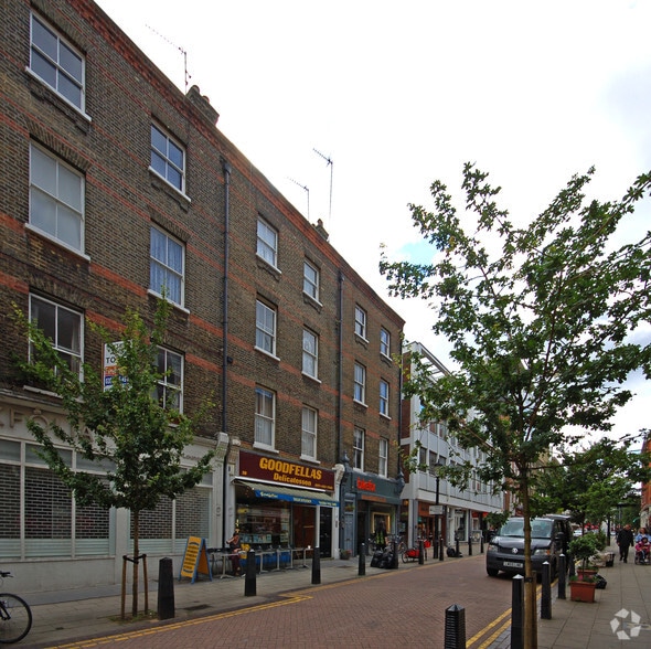 50 Lambs Conduit St, London to rent - Building Photo - Image 3 of 4
