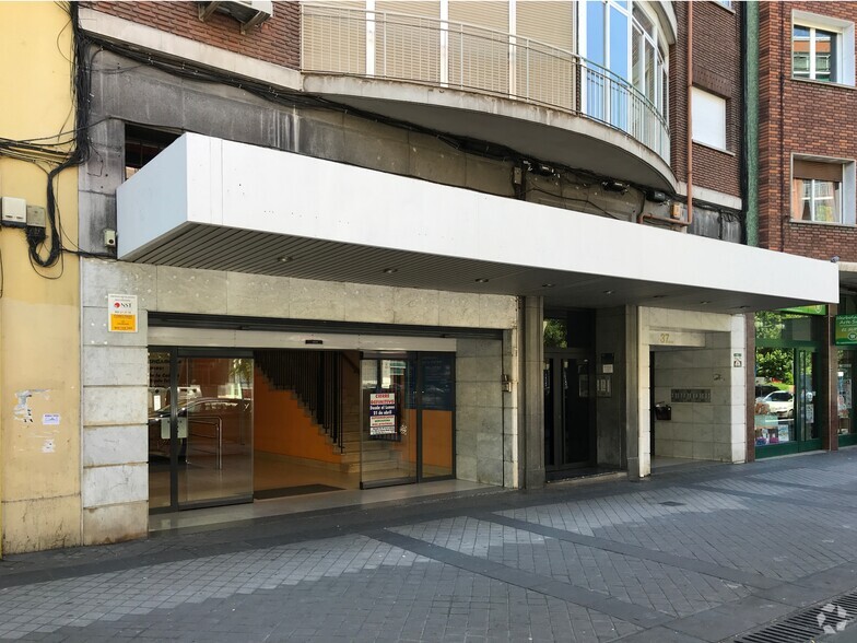 Calle Del Ferrocarril, 37, Madrid, Madrid for rent - Building Photo - Image 3 of 3