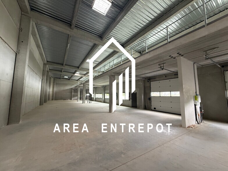 Impasse Du Serpolet, La Ciotat to rent - Building Photo - Image 2 of 6