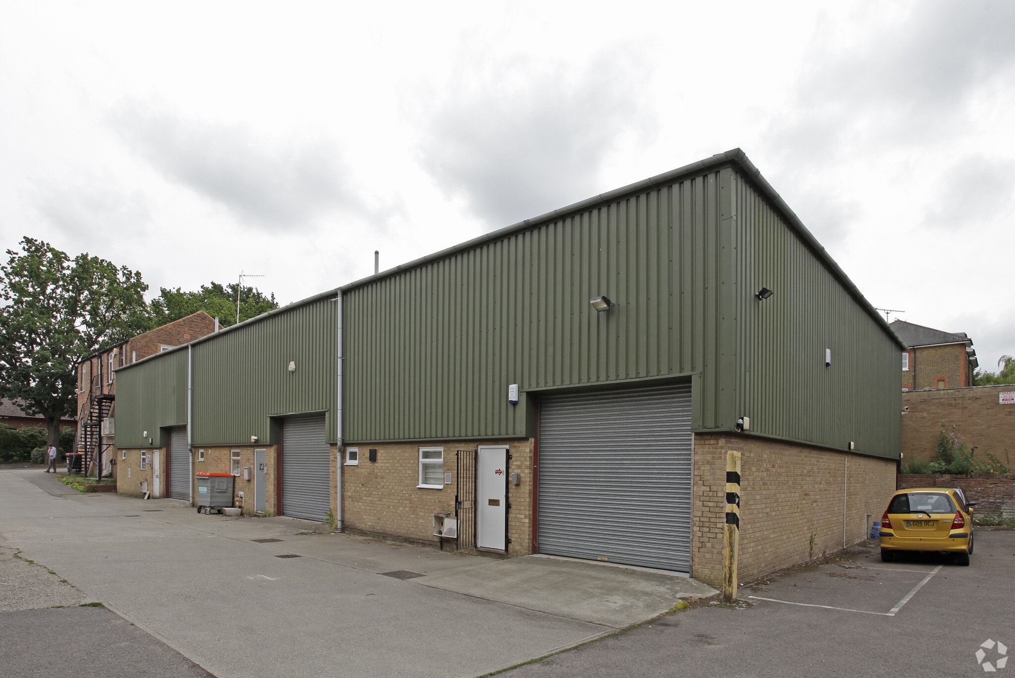 Queens Rd, Barnet for sale Primary Photo- Image 1 of 1