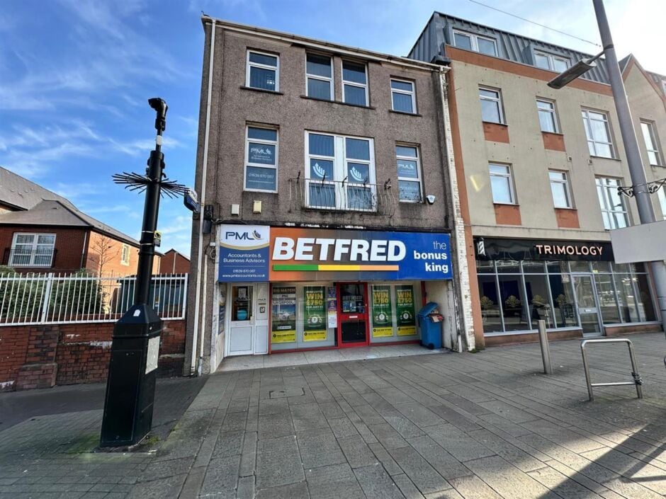 56-56A Station Rd, Port Talbot to rent Building Photo- Image 1 of 3