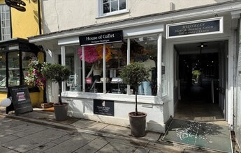 19-19A Broad St, Alresford to rent Building Photo- Image 1 of 3
