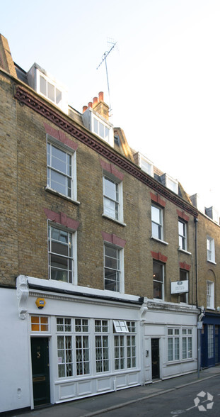 16 Holywell Row, London for rent - Building Photo - Image 3 of 3