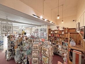 9 Wyle Cop, Shrewsbury to rent Interior Photo- Image 2 of 2