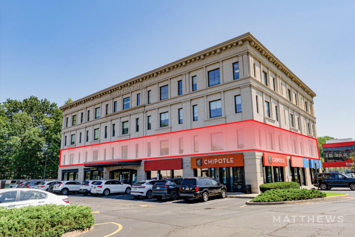 81 E State Rt 4, Paramus, NJ for sale Primary Photo- Image 1 of 1