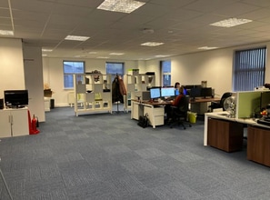 21 Gander Ln, Barlborough to rent Interior Photo- Image 2 of 3