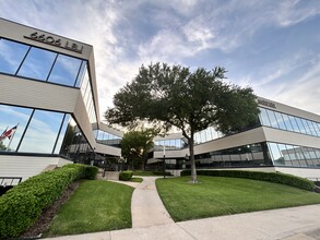 6606 Lyndon B Johnson Fwy, Dallas, TX for rent Building Photo- Image 1 of 8