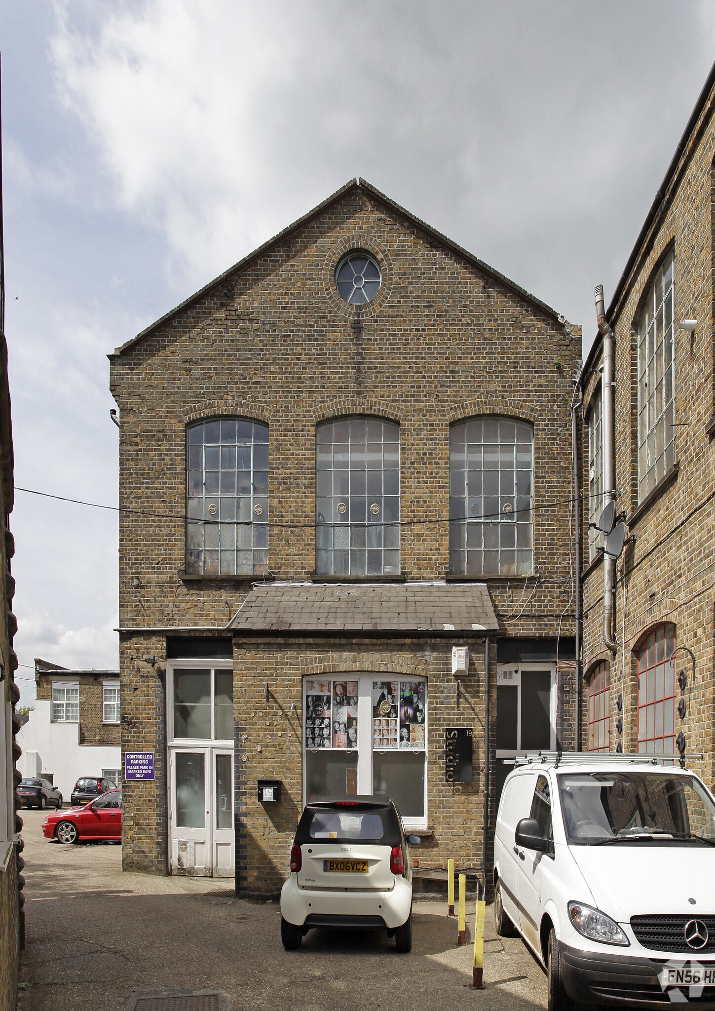 Alston Rd, Barnet for sale Primary Photo- Image 1 of 1