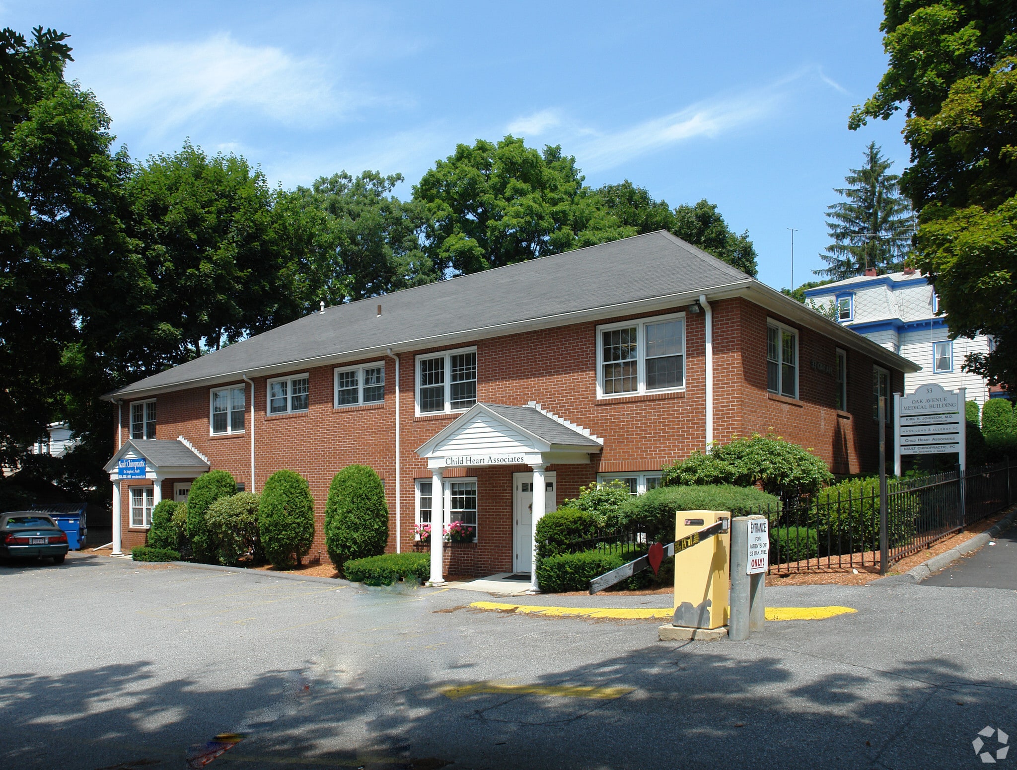 33 Oak Ave, Worcester, MA for sale Primary Photo- Image 1 of 1