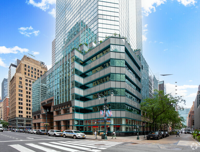 425 Lexington Ave, New York, NY for sale - Primary Photo - Image 1 of 1