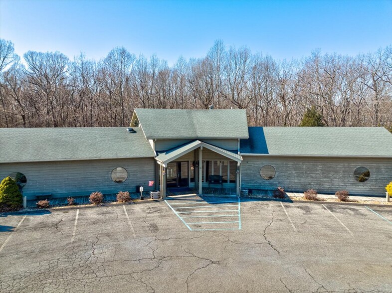 4730 Scruggs Rd, Moneta, VA for sale - Building Photo - Image 1 of 1