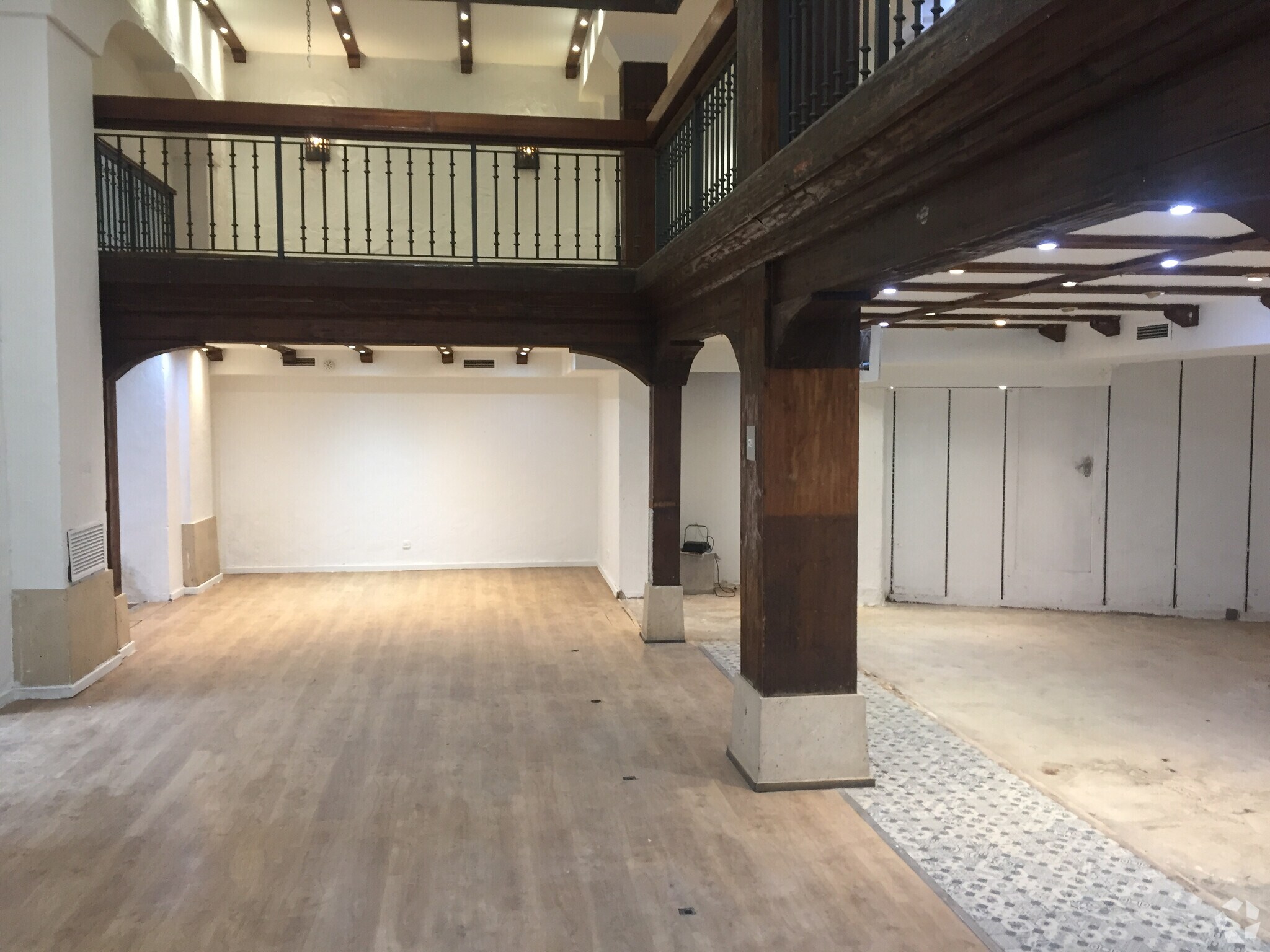 Retail in Madrid, Madrid to rent Interior Photo- Image 1 of 2